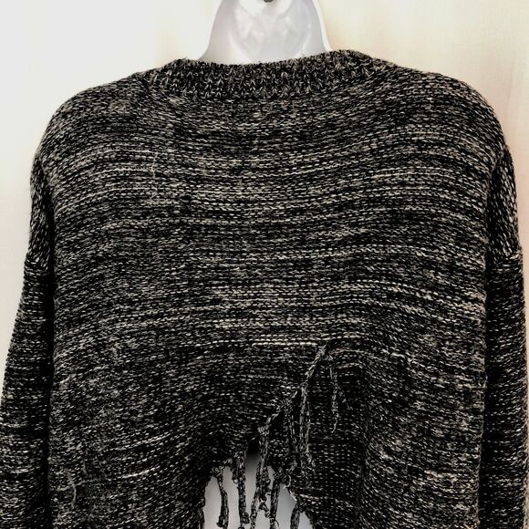 VINTAGE HAVANA Anthropologie Size M Gray Black White Knit Soma V Back Fringe - Picture 11 of 11